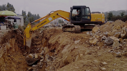 云南工程機(jī)械租賃/大件物流/挖斗